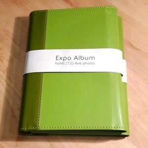 🍋 NWT EXPO ALBUM BOOKLET